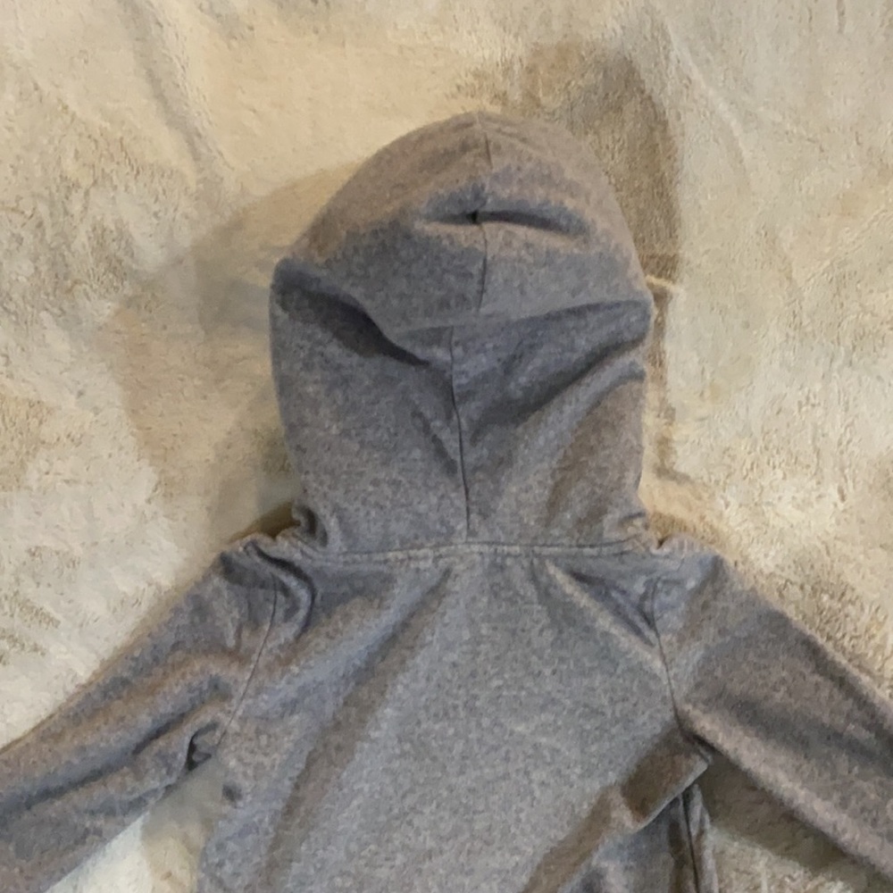 Carter’s pullover - Picture 11 of 12